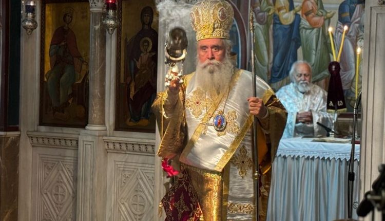 Αρχιερατική-Θεία-Λειτουργία-από-τον-νέο-Αρχιεπίσκοπο-Σινά-στο-Σιναΐτικο-Μετόχι-των-Αθηνών