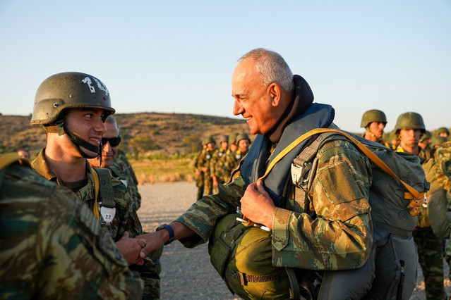 Αρχηγός-ΓΕΕΘΑ:-Η-28η-Οκτωβρίου-είναι-ημέρα-εθνικής-μνήμης-και-ανάδειξης-του-εθνικού-χρέους-όλων-ημών