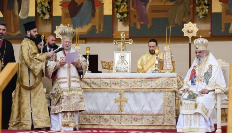 Πατριαρχικό-συλλείτουργο-στο-Βουκουρέστι-για-τον-Άγιο-Δημήτριο-το-Νέο