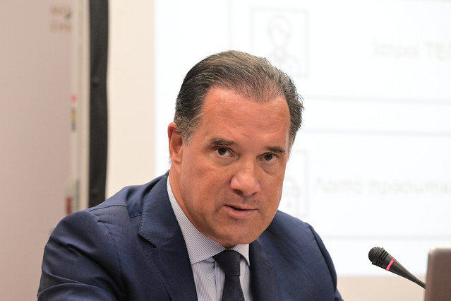 Γεωργιάδης:-Σημαντική-μείωση-στον-χρόνο-εξυπηρέτησης-των-ασθενών-στα-Επείγοντα,-αφότου-εφαρμόσθηκε-το-πρόγραμμα-με-το-βραχιολάκι