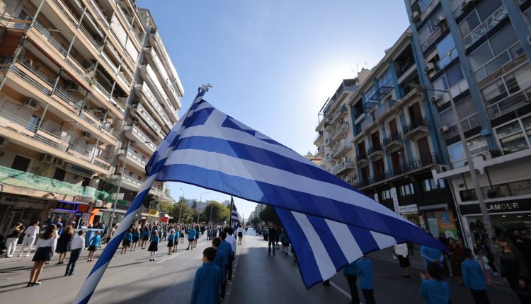 Φλωρίνης-Ειρηναίος:-Η-ιστορία-της-σημαίας-και-οι-ήρωες-του-‘40