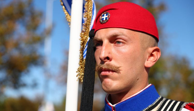 ΖΩΝΤΑΝΑ:-Η-μεγάλη-στρατιωτική-παρέλαση-στη-Θεσσαλονίκη-για-την-Εθνική-Επέτειο-της-28ης-Οκτωβρίου