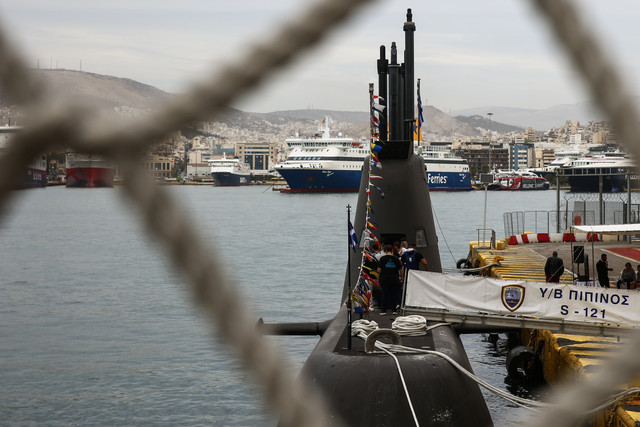 Με-συγκίνηση-και-υπερηφάνεια-ο-εορτασμός-της-28ης-Οκτωβρίου-1940-στον-Πειραιά