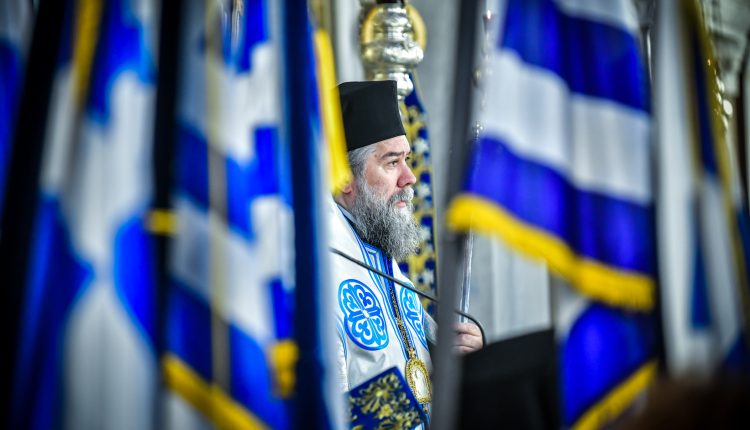 Σερρών-Θεολόγος:-«Κλείσε-μέσα-στην-καρδιά-σου-την-Ελλάδα-και-θα-νιώσεις-κάθε-είδους-μεγαλείο!-(Κωστής-Παλαμάς)»