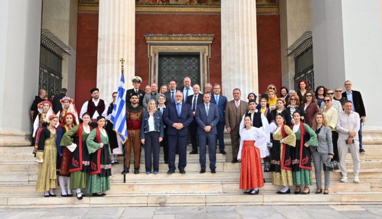 Ο-Επίσημος-Εορτασμός-για-την-Εθνική-Επέτειο-της-28ης-Οκτωβρίου-1940-στο-ΕΚΠΑ