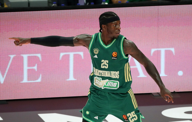 Παναθηναϊκός:-Συμβουλές-οπαδού-στον-Ναν-για-να-παίρνει-φάουλ-όπως-ο-Βεζένκοβ-–-«Πολύ-έξυπνο,-θα-το-προσπαθήσω»