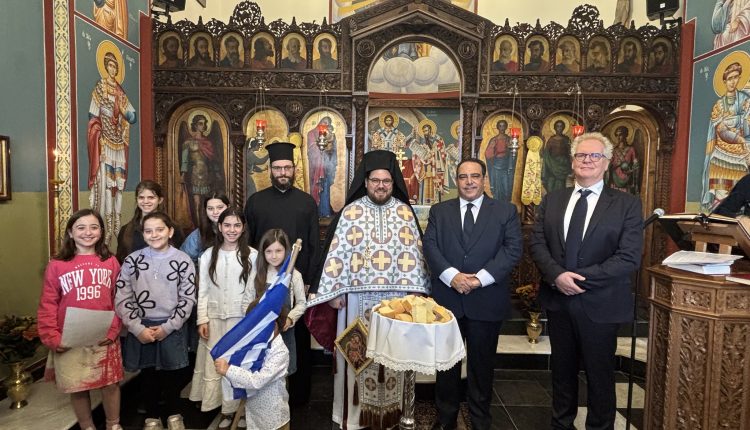 Επίσκεψη-του-Επίτιμου-Πρόξενου-της-Ελλάδος-Δρ.-mark-janse-στην-Ενορία-του-Ευαγγελισμού-της-Θεοτόκου-Αμβέρσης