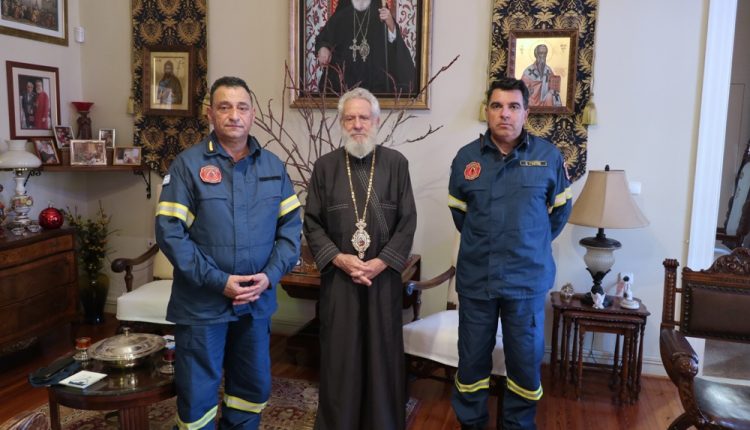 Εθιμοτυπική-επίσκεψη-ηγετικών-στελεχών-της-Πυροσβεστικής-Υπηρεσίας-στον-Σύρου-Δωρόθεο