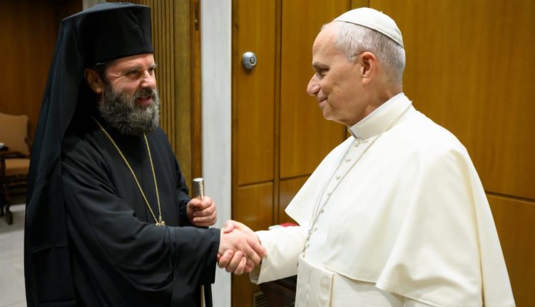 Συνάντηση-Αρχιεπισκόπου-Αλβανίας-με-Πάπα-Λέοντα-ΙΔ’