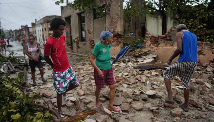 Κυκλώνας-Μελίσα:-Σχεδόν-50-νεκροί-στην-Καραϊβική-–-Εικόνες-βιβλικής-καταστροφής