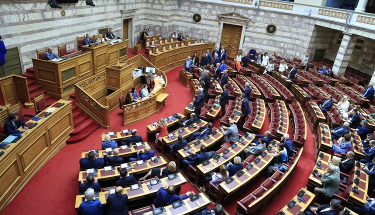 Τέμπη:-Νέα-ποινική-δικογραφία-διαβιβάστηκε-στη-Βουλή