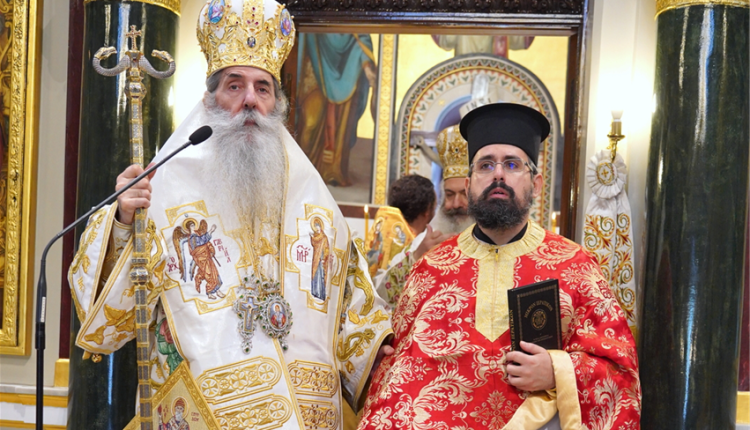 Η-ανάμνηση-του-εν-Κερκύρα-θαύματος-του-Αγίου-Σπυρίδωνος-στην-Ι.-Μητρόπολη-Πειραιώς-–-Εις-Πρεσβύτερον-Χειροτονία