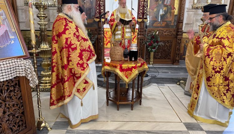 Η-εορτή-της-ανακομιδής-των-λειψάνων-του-Αγίου-Γεωργίου-στον-Ιερό-Μητροπολιτικό-Ναό-Ιεράπετρας