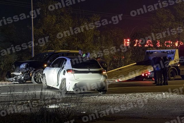 Σφοδρό-τροχαίο-στη-Λάρισα-–-Τέσσερις-τραυματίες,-οι-δύο-σε-σοβαρή-κατάσταση