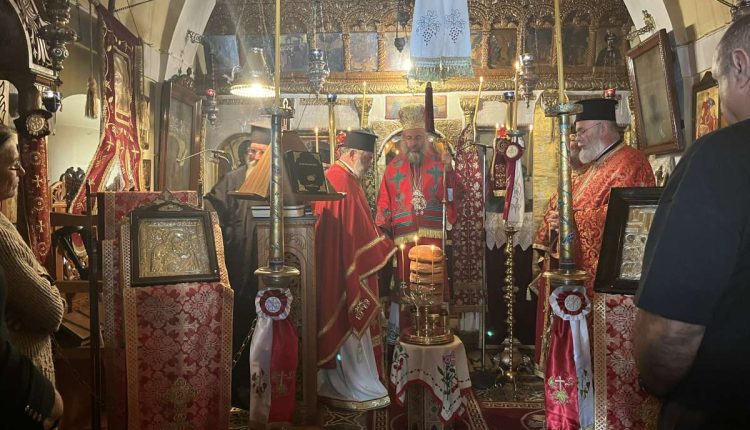 Ανακομιδή-των-λειψάνων-του-Αγίου-Γεωργίου-στην-Μητρόπολη-Ρεθύμνης