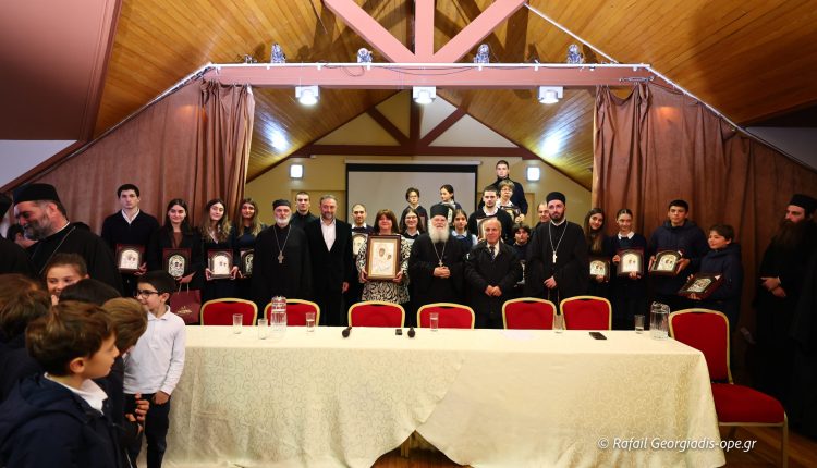 Μαθητές-και-εκπαιδευτικοί-στη-Γεωργία-λαμβάνουν-την-ευλογία-του-Αγίου-Όρους-(ΦΩΤΟ&ΒΙΝΤΕΟ)