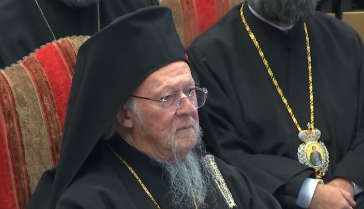 Οικουμενικός-Πατριάρχης:-Ο-άδικος-και-σκληρός-πόλεμος-στην-Ουκρανία,-δυστυχώς,-βυθίζει-τη-Ρωσία-σε-μια-άβυσσο-ασέβειας