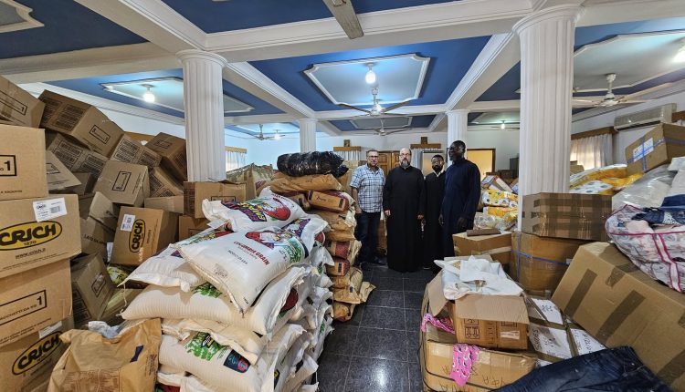 Οι-Έλληνες-στηρίζουν-τους-Αφρικανούς-αδελφούς