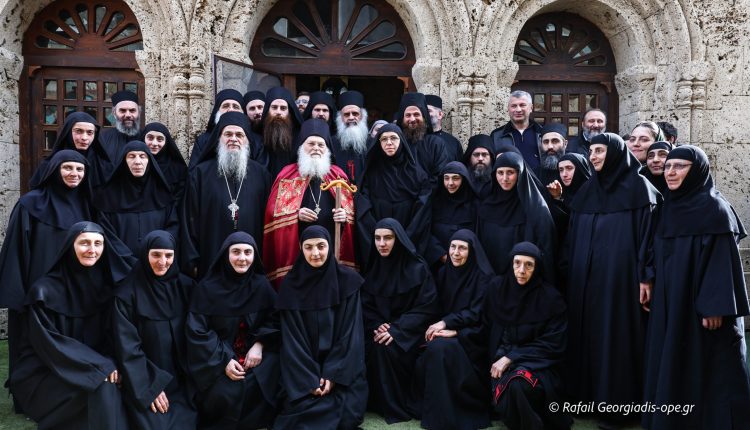 Πλήθος-συνάξεων-στην-Τιφλίδα-με-τον-Γέροντα-Εφραίμ-τον-Βατοπαιδινό-(ΦΩΤΟ)
