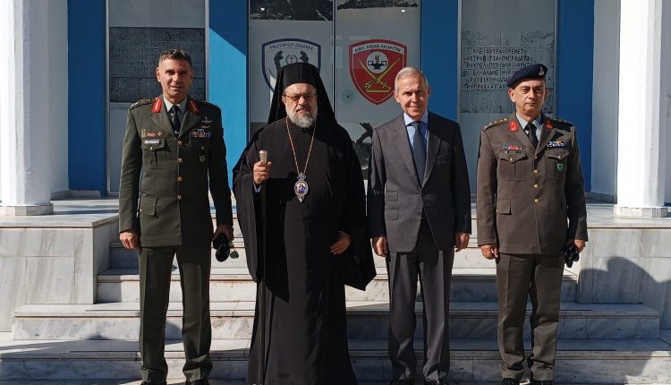 Τρισάγιο-από-τον-Μητροπολίτη-Μεσσηνίας-σε-πεσόντες-στρατιωτικούς