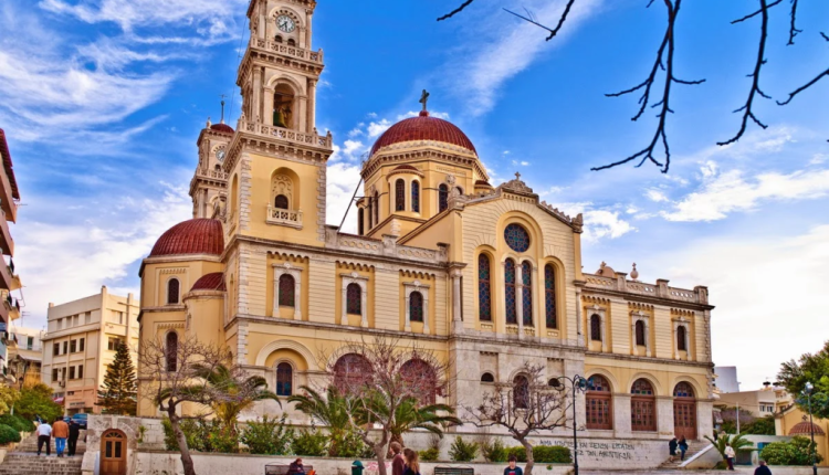 Το-Ηράκλειο-ετοιμάζεται-να-εορτάσει-τον-Πολιούχο-του-Άγιο-Μηνά