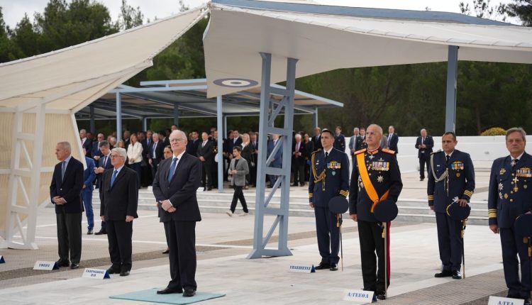 Ο-ΠτΔ-στην-τελετή-εορτασμού-του-Προστάτη-της-Πολεμικής-Αεροπορίας-στη-Σχολή-Ικάρων