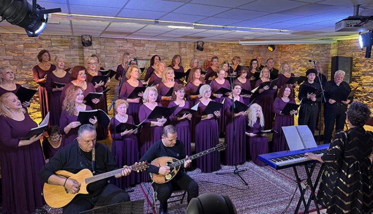 Αφιέρωμα-στο-Μίκη-Θεοδωράκη-με-τη-Μικτή-Χορωδία-του-Δήμου-Ηρακλείου-Αττικής-στο-«ΕΝΟΡΙΑ-εν-δράσει…»