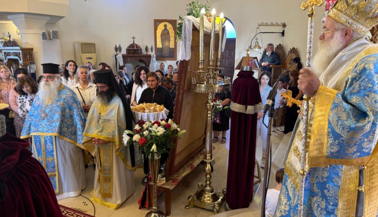 Αρχιερατική-Θεία-Λειτουργία-στον-πανηγυρίζοντα-Ιερό-Προσκυνηματικό-Ναό-Μιχαήλ-Αρχαγγέλου-Ιεράπετρας
