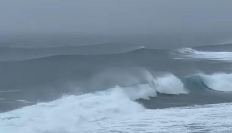 Νέος-υπερτυφώνας-απειλεί-τις-Φιλιππίνες:-Σχεδόν-ένα-εκ.-άνθρωποι-απομακρύνθηκαν