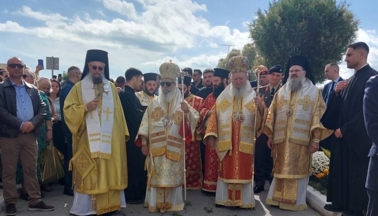 Με-λαμπρότητα-η-πανήγυρη-του-Αγίου-Νεκταρίου-στην-Αίγινα