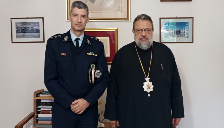 Στον-Μητροπολίτη-Μεσσηνίας-ο-νέος-Διοικητής-Τροχαίας-Καλαμάτας