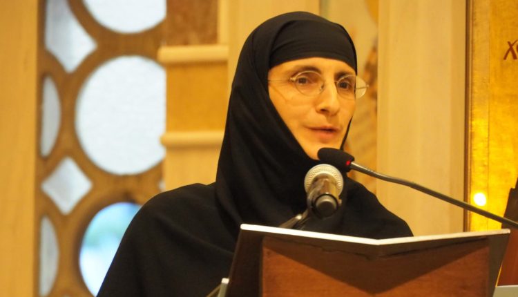 Στον-Βόλο-η-Ηγουμένη-Φιλοθέη-της-Μονής-των-Βρυούλων