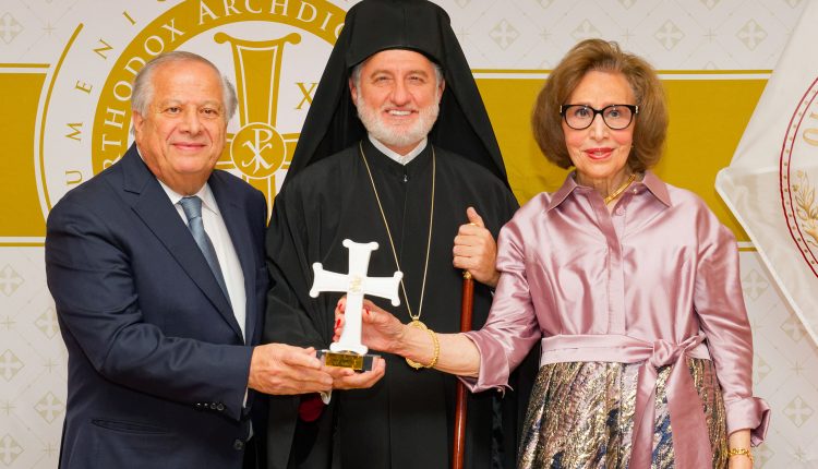 Βραβεία-αριστείας-σε-εξέχοντες-ομογενείς-από-τον-Αρχιεπίσκοπο-Αμερικής