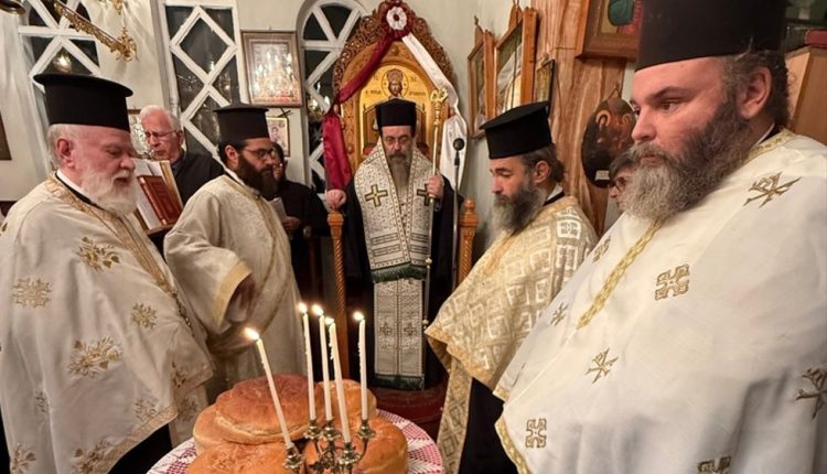 Η-εορτή-του-Αγίου-Νεκταρίου-στο-χωριό-της-Χίου-που-δίδαξε-ως-δάσκαλος 