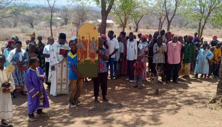 Γεύματα-Αγάπης-στη-Μητρόπολη-Αρούσας