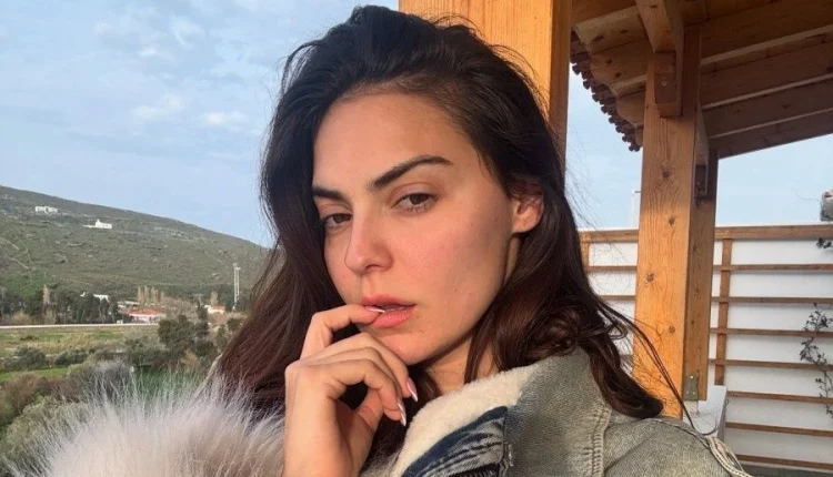 Ξέσπασε-η-Βρισηίδα-Ανδριώτου:-«Κλέφτες,-σας-σιχαίνομαι»-–-Τι-συνέβη;