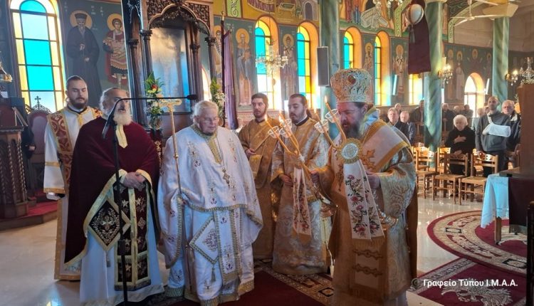 Ο-Αιτωλίας-και-Ακαρνανίας-Δαμασκηνός-στον-πανηγυρίζοντα-Ιερό-Ναό-Αποστόλου-Φιλίππου-στην-Γραμματικού-Μακρυνείας