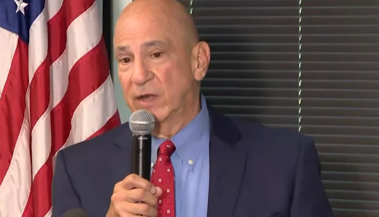 Πίτερ-Σκανδαλάκης:-Ο-Ελληνοαμερικανός-εισαγγελέας-ερευνά-τον-Τραμπ-για-τις-εκλογές-του-2020