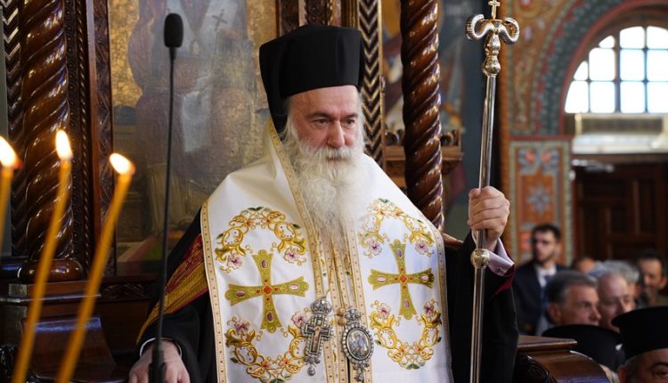 Ο-νέος-Ποιμενάρχης-της-Κορίνθου-δεν-λησμόνησε-την-Εκκλησιαστική-Σχολή,-η-μη-λειτουργία-της-οποίας-αφήνει-μέχρι-σήμερα-κενά