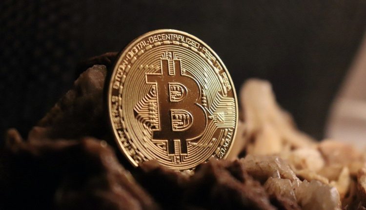Το-bitcoin-διαγράφει-τα-κέρδη-όλου-του-έτους