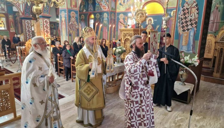 Μητροπολίτης-Φλωρίνης:-o-δρόμος-προς-τα-Χριστούγεννα-αρχίζει-από-την-καρδιά