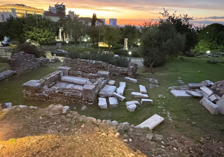 Ο-Μητροπολίτης-Πατρών-στα-εγκαίνια-του-έργου-αποκατάστασης-του-Ρωμαϊκού-Ωδείου