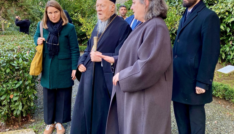 Ο-Οικουμενικός-Πατριάρχης-στη-Γερμανική-Πρεσβευτική-Κατοικία-των-Θεραπείων-για-την-«Ημέρα-Μνήμης»
