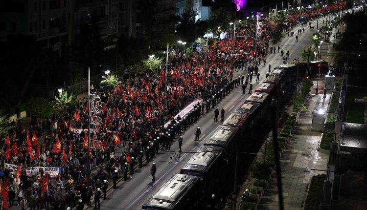 Πολυτεχνείο-2025:-Ολοκληρώθηκε-η-πορεία