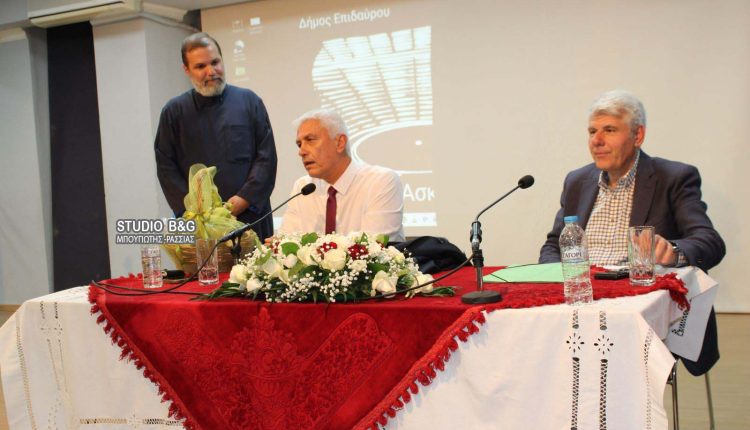 Ομιλία-Γεωργίου-Καλλιακμάνη-στο-Πνευματικό-Κέντρο-Αγίου-Βασιλείου-στο-Λυγουριό,-με-θέμα-“Παραβατικότητα-ανηλίκων”