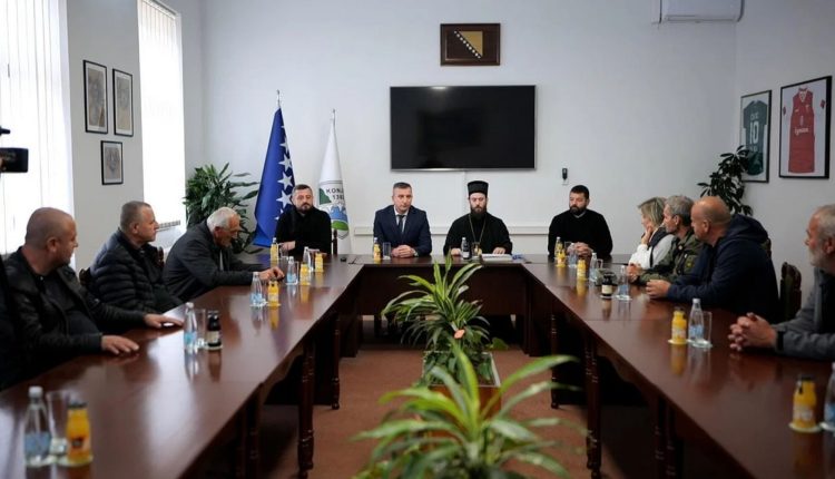 Η-Εκκλησία-της-Σερβίας-μεριμνά-για-τους-πλημμυροπαθείς-της-πόλης-Κόνιτς