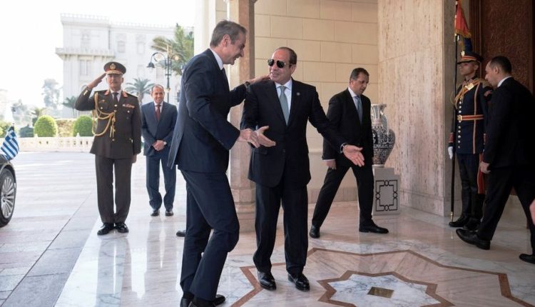 Στα-εγκαίνια-του-Μεγάλου-Αιγυπτιακού-Μουσείου-στη-Γκίζα-σήμερα-ο-Κ.-Μητσοτάκης