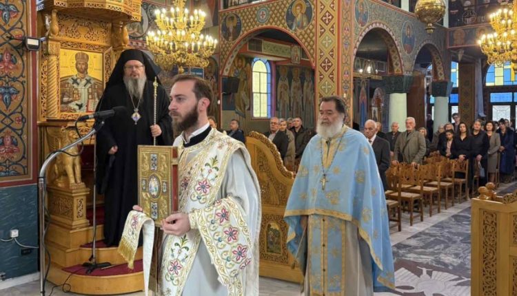 Στον-ΙΝ-Αγ.-Αθανασίου-Λαρίσης-χοροστάτησε-ο-Μητροπολίτης-Λαρίσης-(ΗΧΗΤΙΚΟ)