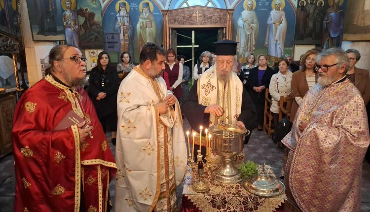 Η-εορτή-των-Αγίων-Αναργύρων-στην-Ιερά-Μητρόπολη-Καρυστίας