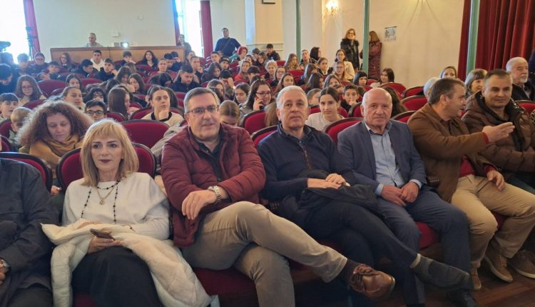 Η-Τρίπολη-στο-επίκεντρο-της-Παγκόσμιας-Ημέρας-ΑμεΑ-με-μηνύματα-από-τον-Αναπληρωτή-Περιφερειάρχη-Χρήστο-Λαμπρόπουλο-και-τον-Αντιπεριφερειάρχη-Κώστα-Μανδρώνη-–-Περιφέρεια-Πελοποννήσου